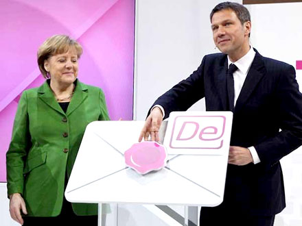 Bei Startschuss der De-Mail auf dem Stand der Deutschen Telekom.