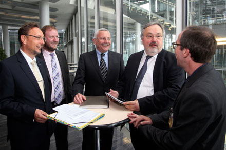 Auf Einladung der Deutschen Post diskutierten am 8. August 2012 Experten in Bonn über das Thema „Behördenkommunikation 2020 – E-Government und Bürgernähe vereinen“.