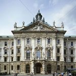 Justizpalast München: Betrieb von Fachverfahren der bayerischen Gerichte wurde an das Rechenzentrum Nord ausgelagert.