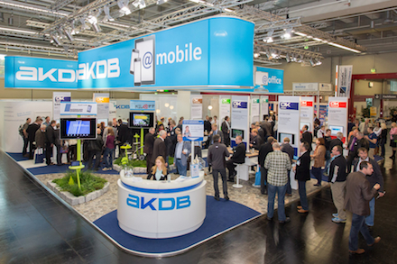 Der Messestand der AKDB auf der Kommunale in Nürnberg war gut besucht.