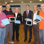 Rheinstetten: Vier Ratsmitglieder testen die Arbeit via Tablet-PC.