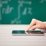 Hamburg: Schulen erproben den Einsatz von Smartphones und Tablets im Unterricht.