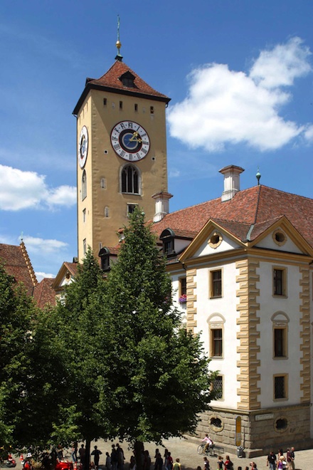 Stadt und Universität Regensburg haben eine Kooperation im IT-Bereich vereinbart.