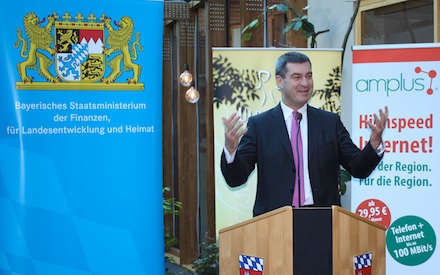 Inbetriebnahme des neuen Glasfasernetzes in Rimbach durch Markus Söder