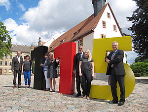 Der Saale-Holzland-Kreis tritt mit Unterstützung der Stadt Frankfurt am Main als erster Kreis Thüringens dem 115-Verbund bei.