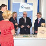 Bundespräsident Frank-Walter Steinmeier informiert sich über digitale Pioniere.