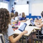 Schulen für die digitale Zukunft fit machen.