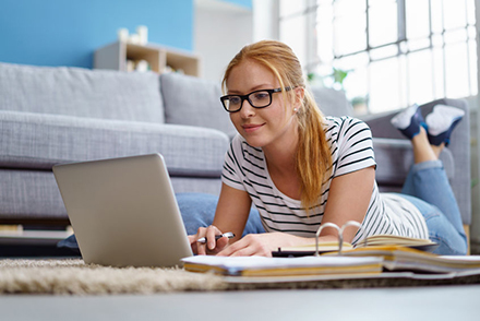 Die Nutzerzahlen der digitalen Plattform Online-Schule Saarland und der integrierten Videokonferenzlösung sind seit Mai stark gestiegen.