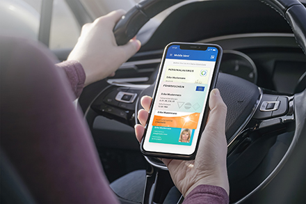Die Online-Ausweisfunktion des Personalausweises ist bald auch auf Smartphones verfügbar.