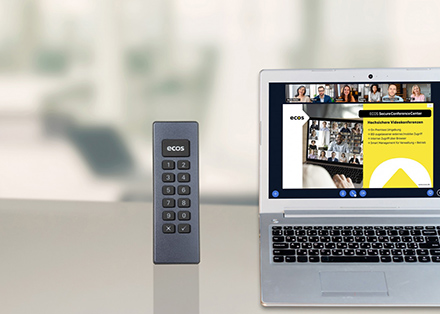 Mithilfe eines Boot-Sticks kann das BSI-zertifizierte Videoconferencing-Tool von ECOS Technology bis zum Geheimhaltungsgrad VS-NfD genutzt werden.