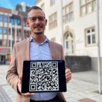 Grevenbroich: Smart-City-Manager Christian Henicke wirbt für Bürgerumfrage zu Smart City.