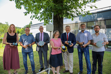 Stadt und Stadtwerke Marburg stellen gemeinsam das neue drahtlose Netzwerk MarBit vor.