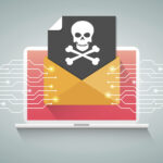 Illustration: Stilisierter aufgeklappter Laptop mit Piratenfahne über dem Display, einen Ransomware-Angriff symbolisierend.