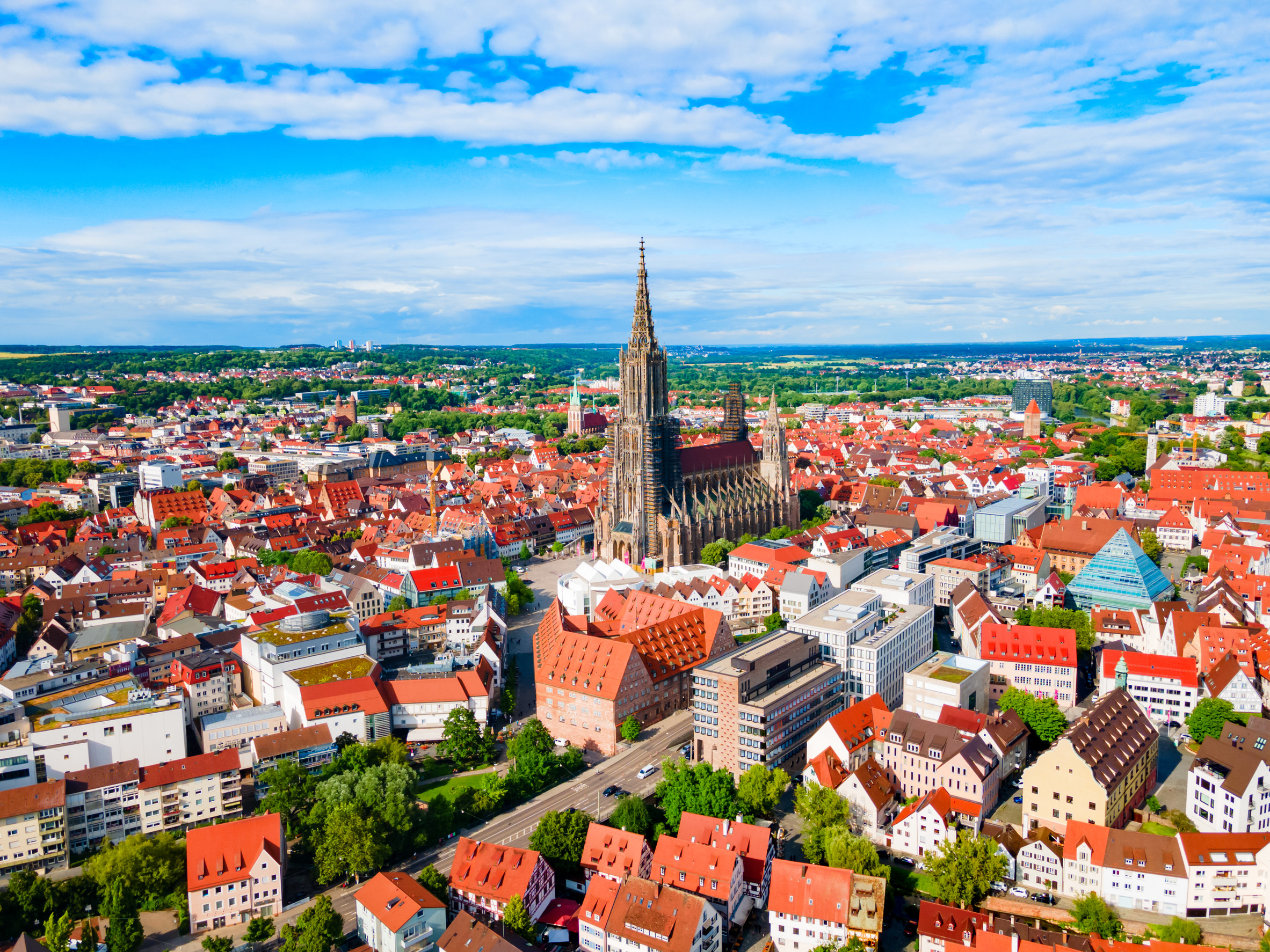 Blick auf das Ulmer Münster und Umgebung