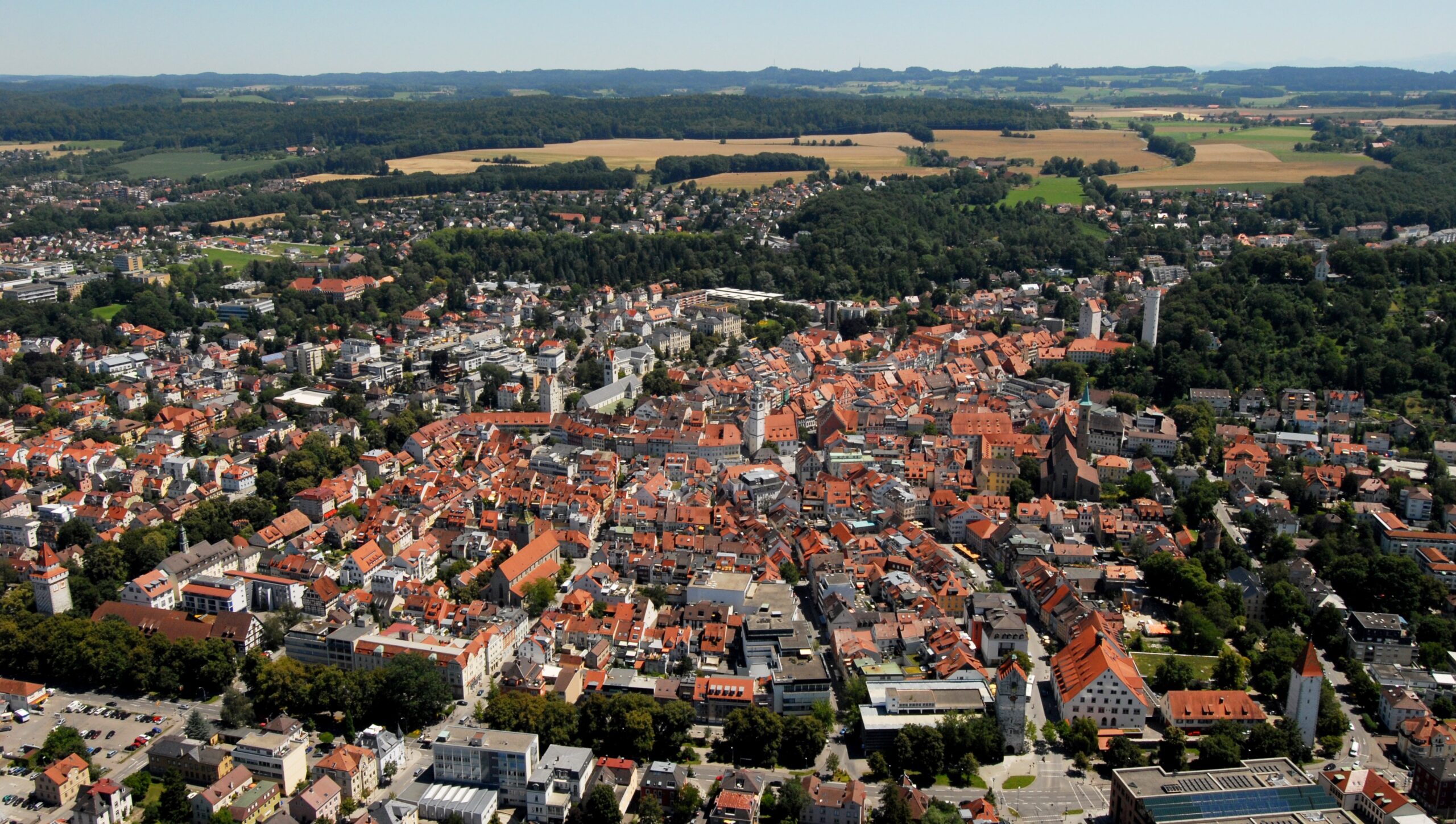 Blick von schräg oben auf die Stadt Ravensburg.